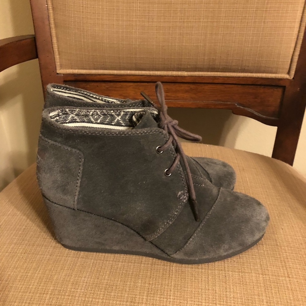 Toms wedge boots